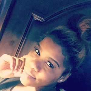 Meet your Posher, Javae